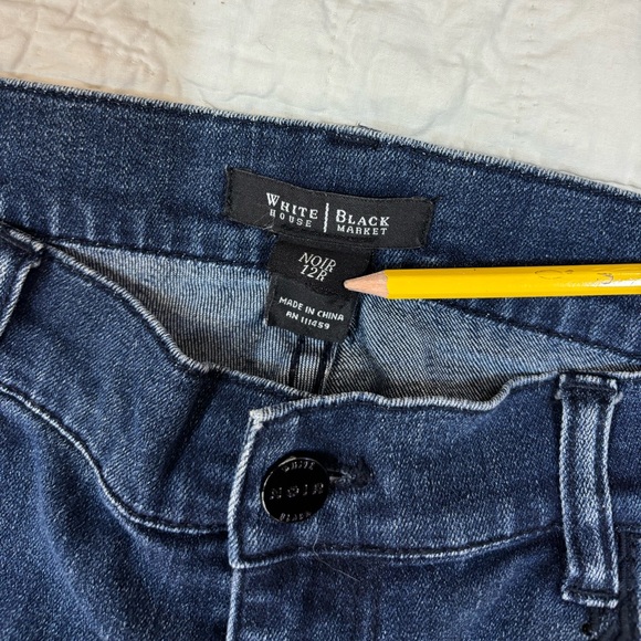 White House Black Market Noir Boot Leg Jeans size 12R - Picture 3 of 6